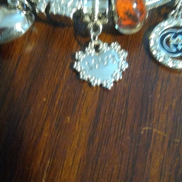 Fashion bracelet preloved charm bracelet - Picture 2 of 4